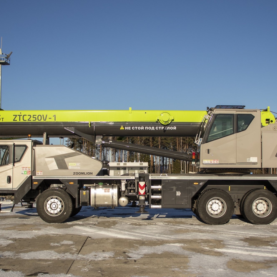 Автокран 25 тонн Zoomlion ZTC250V